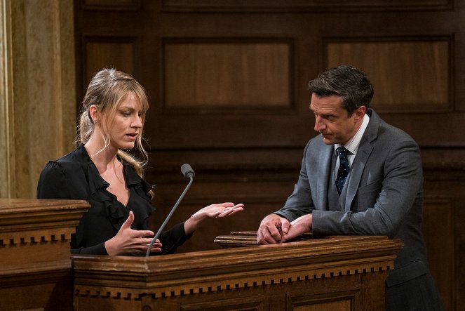 New York, unité spéciale - Plus dure sera la chute - Film - Brit Morgan, Raúl Esparza