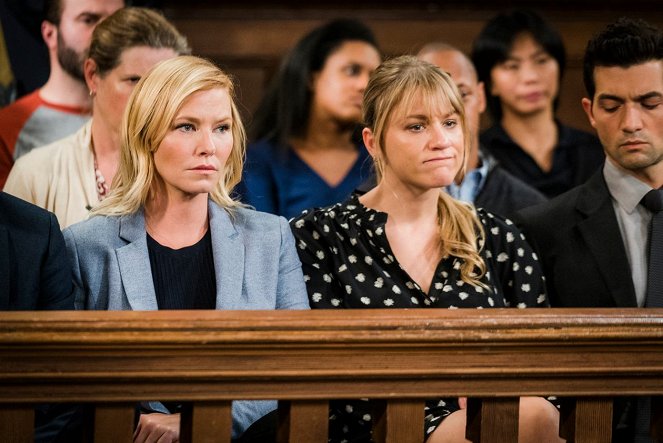 Law & Order: Special Victims Unit - Heightened Emotions - Van film - Kelli Giddish, Brit Morgan