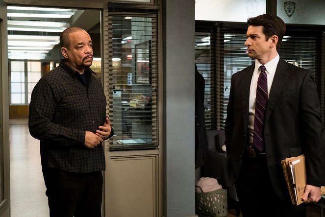 Law & Order: Special Victims Unit - Catfishing Teacher - Van film - Ice-T, Andy Karl