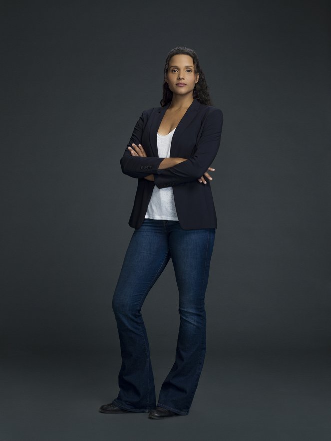 Carter - Promo - Sydney Tamiia Poitier