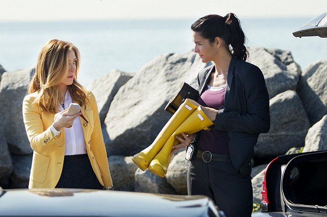Rizzoli & Isles - Season 4 - Enthüllungen - Filmfotos - Sasha Alexander, Angie Harmon