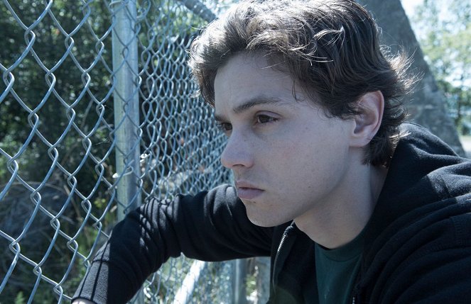 Eyewitness - Mother's Day - De la película - Tyler Young