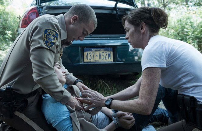 Eyewitness - Mother's Day - Do filme - James Paxton, Julianne Nicholson