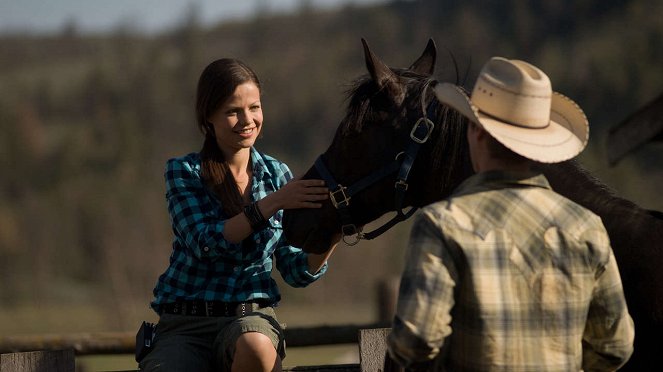 Flicka 2 - Freunde fürs Leben - Filmfotos - Tammin Sursok