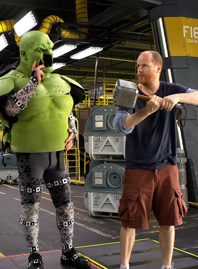 Os Vingadores - De filmagens - Joss Whedon