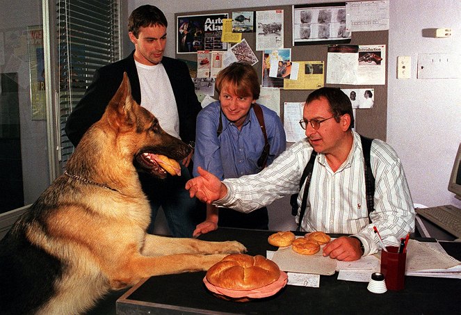 Rex: Un policía diferente - Rex rächt sich - De la película - Gedeon Burkhard, Reginald von Ravenhorst el perro, Heinz Weixelbraun, Wolf Bachofner