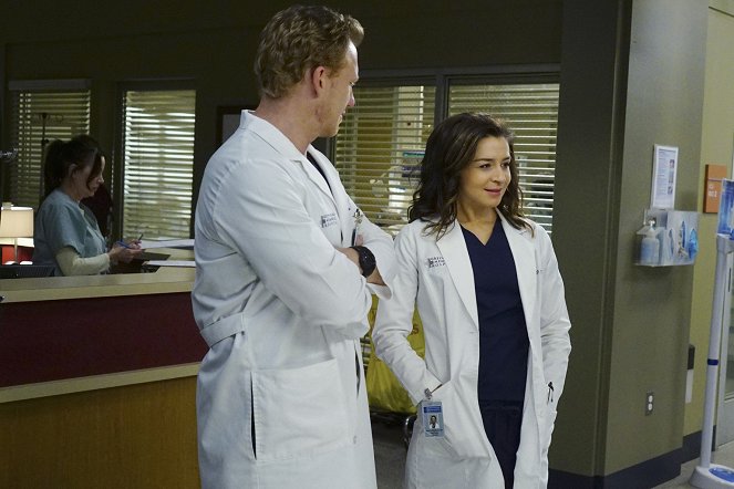Grey's Anatomy - Die jungen Ärzte - Season 12 - Entscheidungshilfe - Filmfotos - Kevin McKidd, Caterina Scorsone