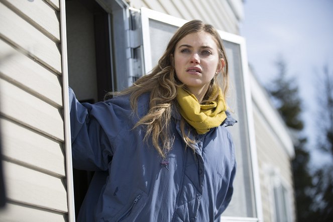 Mobile Homes - Photos - Imogen Poots