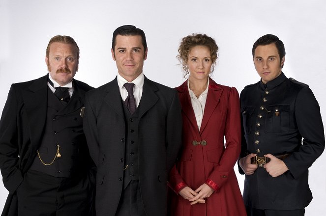 Murdoch nyomozó rejtélyei - Season 2 - Promóció fotók - Thomas Craig, Yannick Bisson, Helene Joy, Jonny Harris