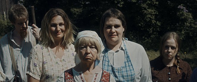 Kyrsyä - De la película - Ria Kataja, Arja Pekurinen, Neea Viitamäki