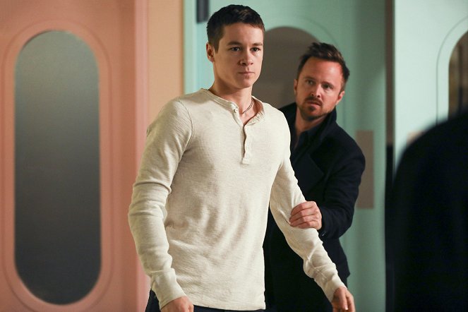 The Path - Season 3 - Bad Faith - Photos - Kyle Allen, Aaron Paul