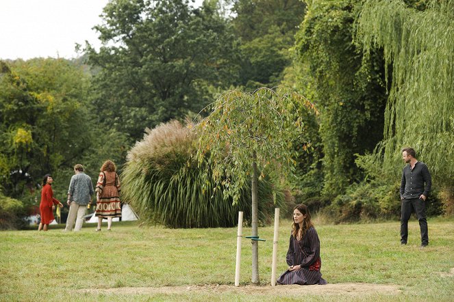The Path - The Strongest Souls - Photos - Michelle Monaghan, Aaron Paul