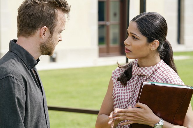 The Path - The Gardens at Giverny - Filmfotos - Aaron Paul, Freida Pinto