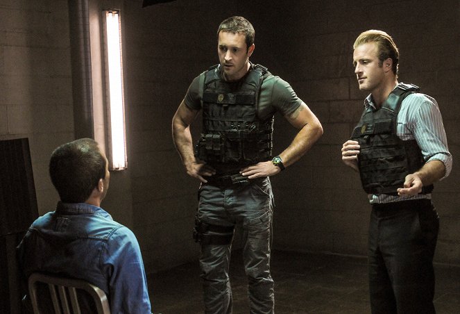 Hawaii Five-0 - Viszlát és minden jót! - Filmfotók - Alex O'Loughlin, Scott Caan