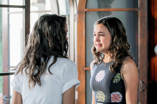 The Fosters - Season 2 - Someone's Little Sister - Photos - Bailee Madison