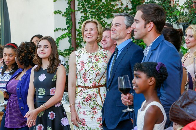The Fosters - Someone's Little Sister - Van film - Bailee Madison, Kerr Smith