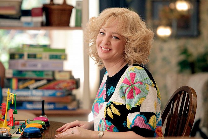 The Goldbergs - Season 2 - Big Baby Ball - Photos - Wendi McLendon-Covey