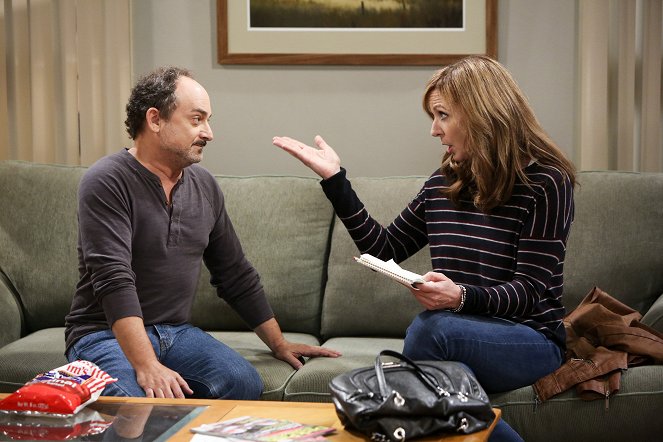 Mom - Season 2 - Soapy Eyes and a Clean Slate - Photos - Kevin Pollak, Allison Janney