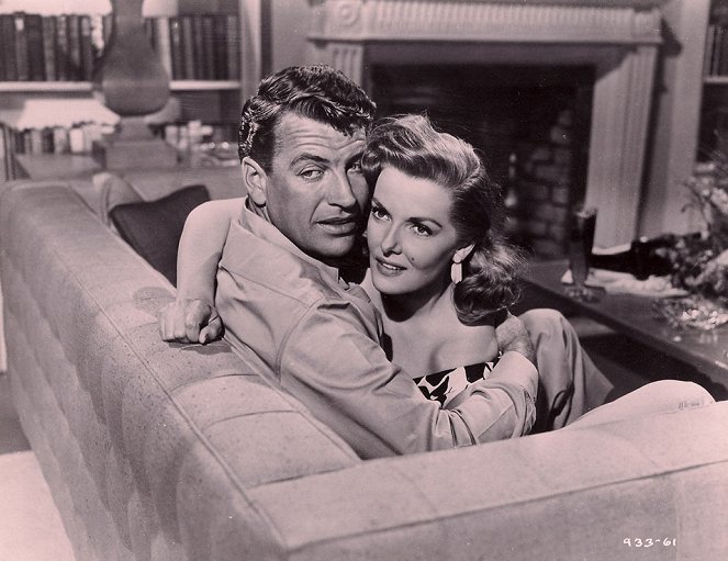The Revolt of Mamie Stover - Photos - Richard Egan, Jane Russell