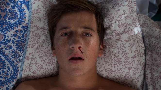 Santa Clarita Diet - Vacío moral - De la película - Skyler Gisondo