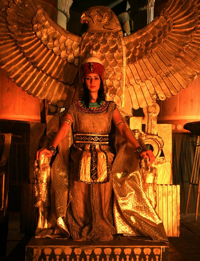 Cleopatra: portrait of a killer - De filmes