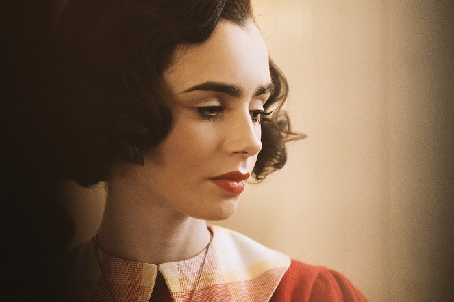 The Last Tycoon - Burying the Boy Genius - Photos - Lily Collins