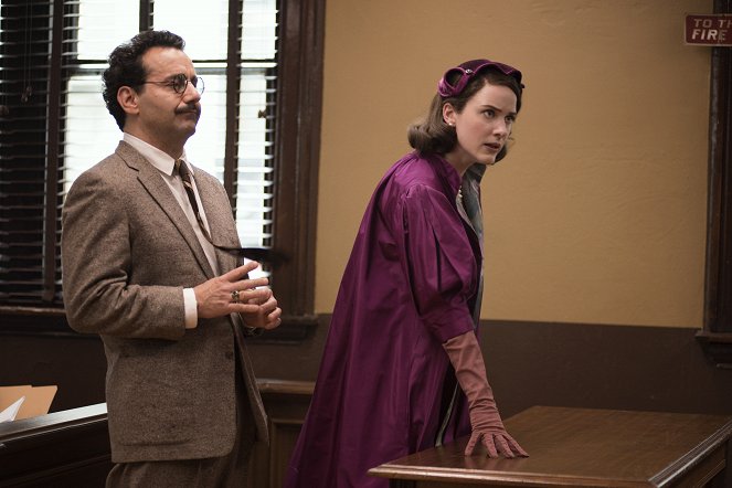 The Marvelous Mrs. Maisel - Because You Left - Filmfotos - Max Casella, Rachel Brosnahan