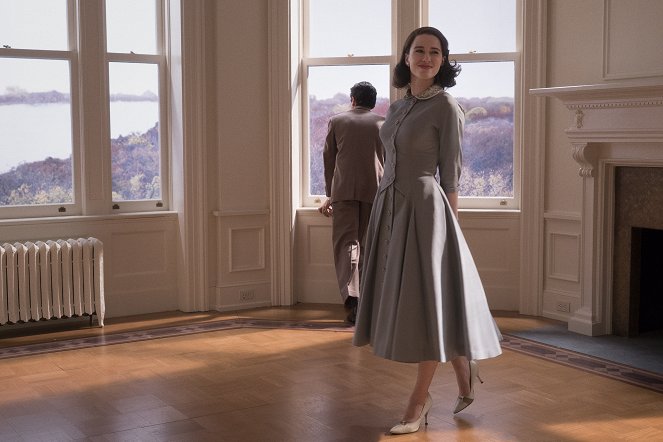 The Marvelous Mrs. Maisel - The Disappointment of the Dionne Quintuplets - Van film - Rachel Brosnahan