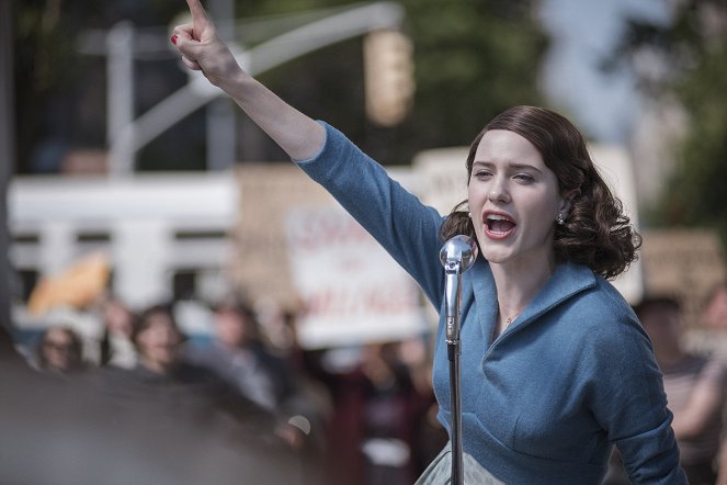 The Marvelous Mrs. Maisel - The Disappointment of the Dionne Quintuplets - Photos - Rachel Brosnahan