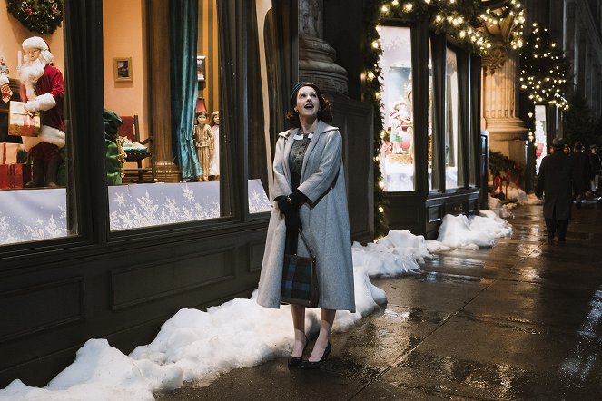 The Marvelous Mrs. Maisel - Thank You and Good Night - Filmfotos - Rachel Brosnahan