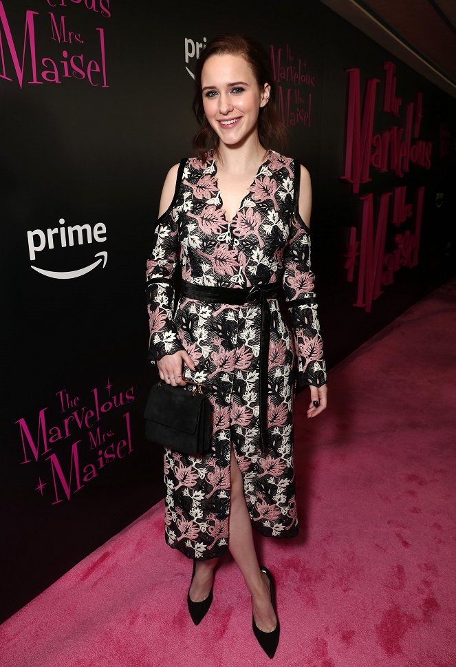 Úžasná paní Maiselová - Z akcií - "The Marvelous Mrs. Maisel" Premiere at Village East Cinema in New York on November 13, 2017 - Rachel Brosnahan