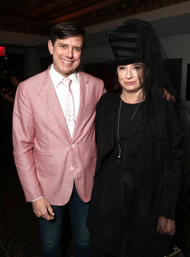 Wspaniała pani Maisel - Z imprez - "The Marvelous Mrs. Maisel" Premiere at Village East Cinema in New York on November 13, 2017 - Daniel Palladino, Amy Sherman-Palladino