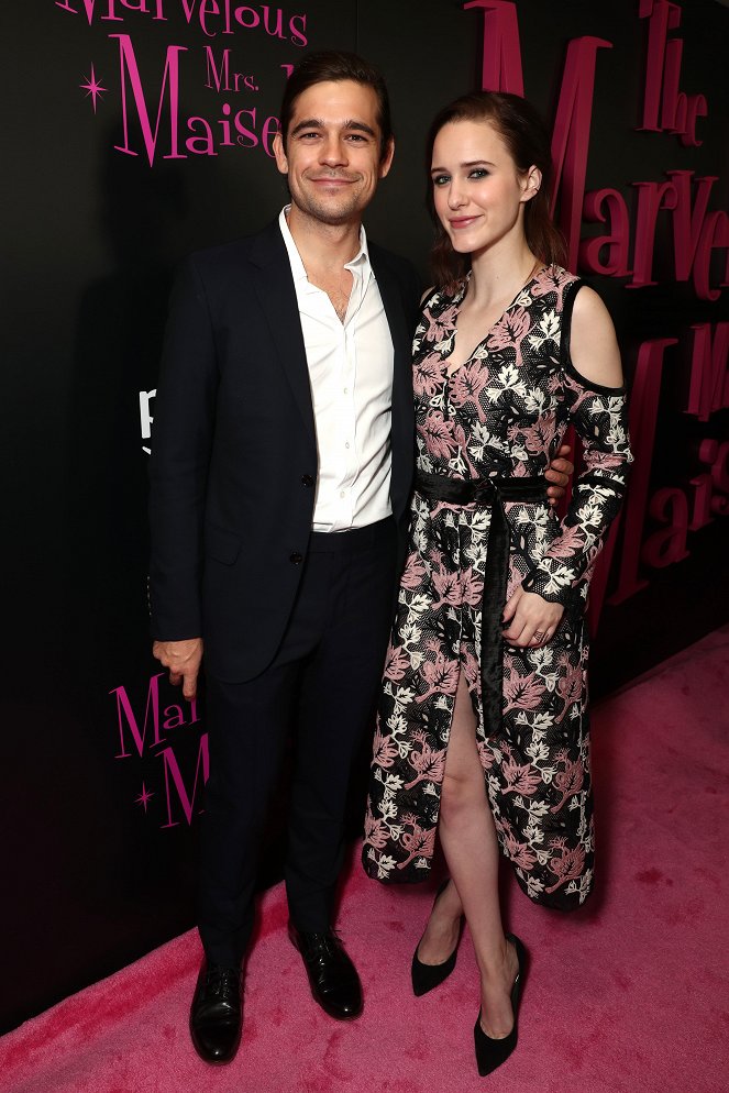 The Marvelous Mrs. Maisel - Events - "The Marvelous Mrs. Maisel" Premiere at Village East Cinema in New York on November 13, 2017 - Jason Ralph, Rachel Brosnahan