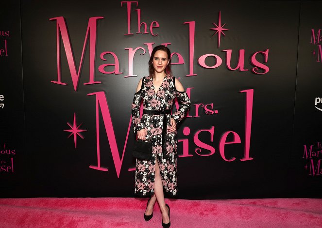Úžasná paní Maiselová - Z akcií - "The Marvelous Mrs. Maisel" Premiere at Village East Cinema in New York on November 13, 2017 - Rachel Brosnahan