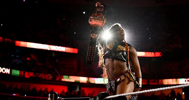 NXT TakeOver: New Orleans - Z filmu - Adrienne Reese