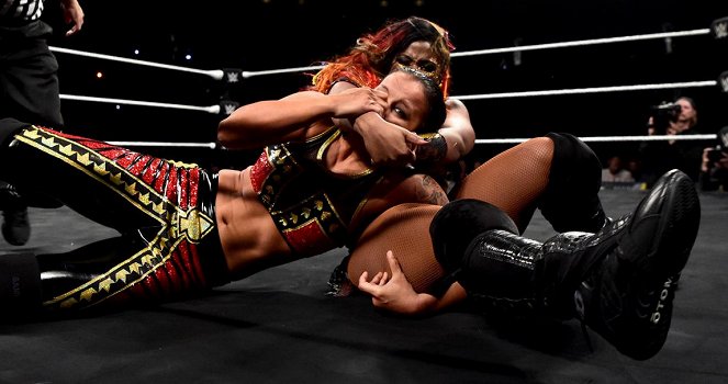 NXT TakeOver: New Orleans - Photos - Shayna Baszler, Adrienne Reese