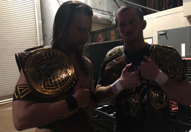 NXT TakeOver: New Orleans - Van de set - Austin Jenkins, Kyle Greenwood