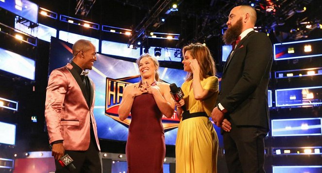 WWE Hall of Fame 2018 - Dreharbeiten - Bryan J. Kelly, Ronda Rousey, Maria Menounos