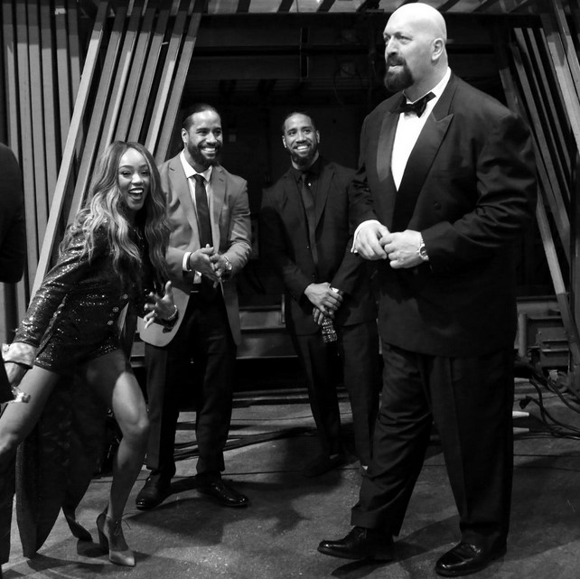 WWE Hall of Fame 2018 - Dreharbeiten - Victoria Crawford, Jonathan Solofa Fatu, Joshua Samuel Fatu, Paul Wight