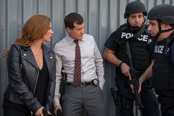 Unforgettable - We Can Be Heroes - Photos - Poppy Montgomery, Dylan Walsh