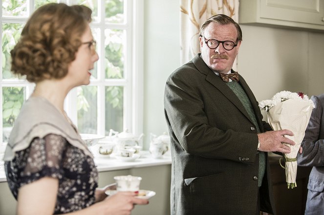 Father Brown - The Devil You Know - Film - Jacqueline Defferary, Chris Larkin