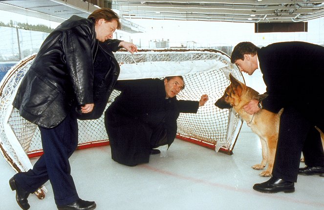 Rex: Un policía diferente - Eiskalt - De la película - Heinz Weixelbraun, Johannes Terne, Rhett Butler el perro, Gedeon Burkhard