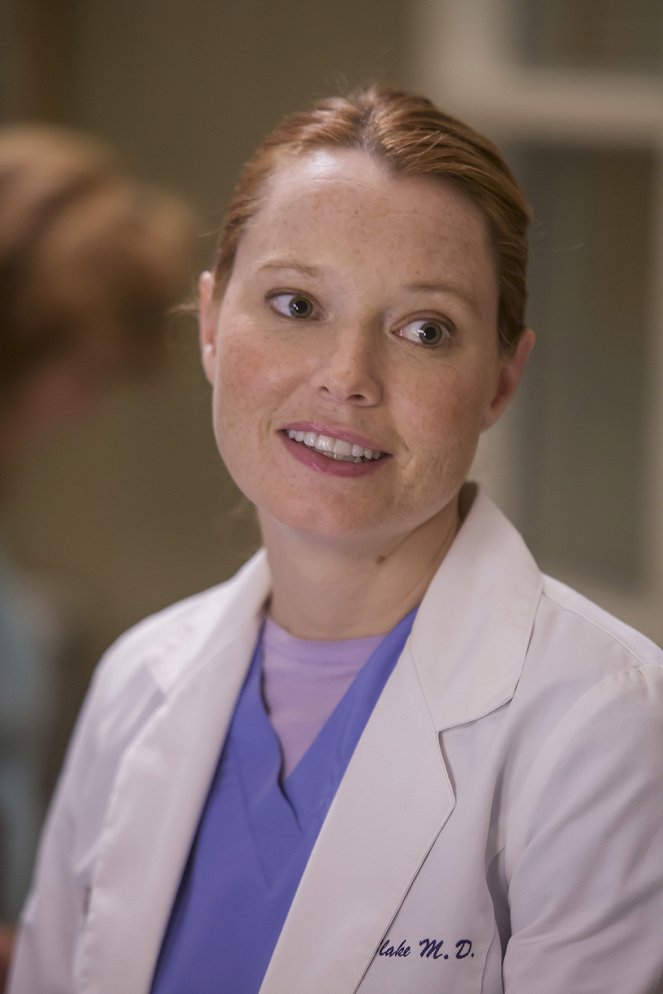 Grey's Anatomy - Season 12 - When It Hurts So Bad - Photos - Samantha Sloyan