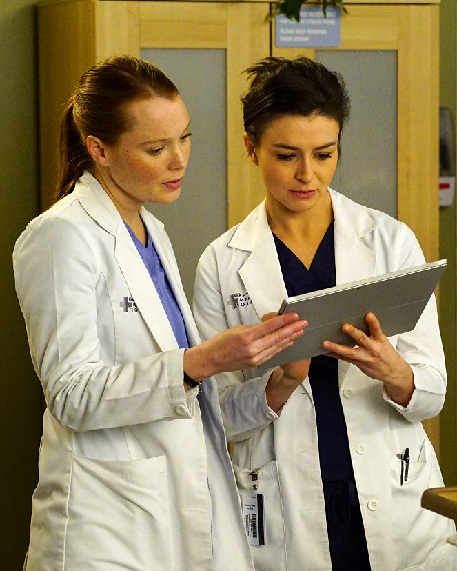 Grey's Anatomy - Season 12 - Rétablir le contact - Film - Samantha Sloyan, Caterina Scorsone
