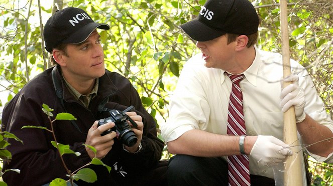 NCIS - Tengerészeti helyszínelők - Season 2 - A felvétel - Filmfotók - Michael Weatherly, Sean Murray