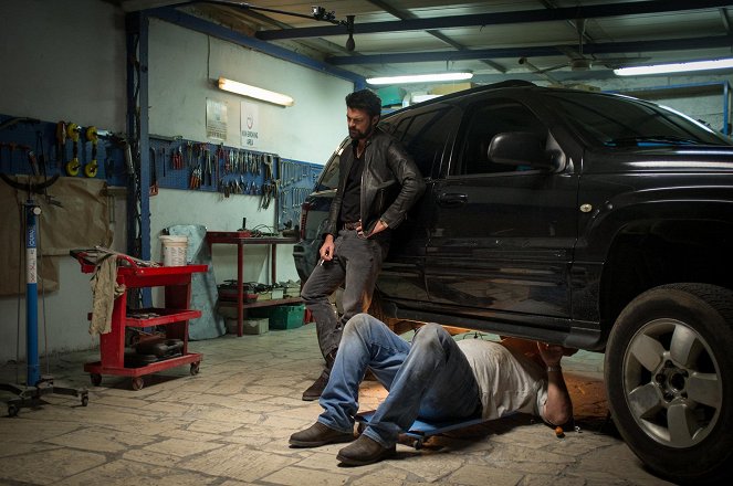 Bent - Korruption kennt keine Regeln - Filmfotos - Karl Urban