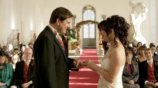 Torchwood - Season 2 - Die Braut, der vor nichts graut - Filmfotos - Kai Owen, Eve Myles