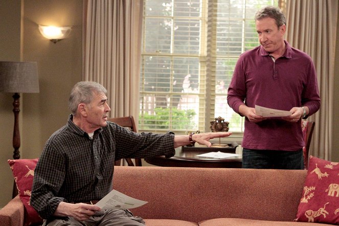Last Man Standing - This Bud's for You - Photos - Robert Forster, Tim Allen