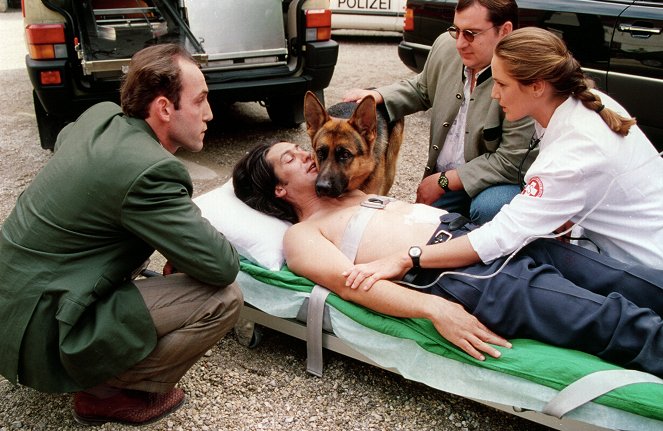 Rex: Un policía diferente - Flucht in den Tod - De la película - Karl Markovics, Tobias Moretti, Reginald von Ravenhorst el perro, Wolf Bachofner
