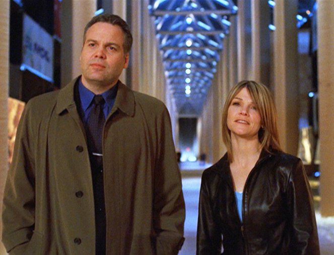Law & Order: Criminal Intent - My Good Name - Photos - Vincent D'Onofrio, Kathryn Erbe